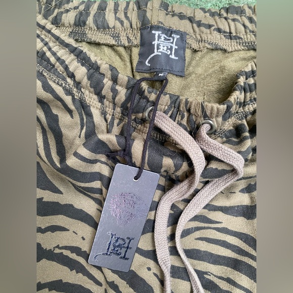 Ed Hardy Black Sweatpants - Picture 2 of 3